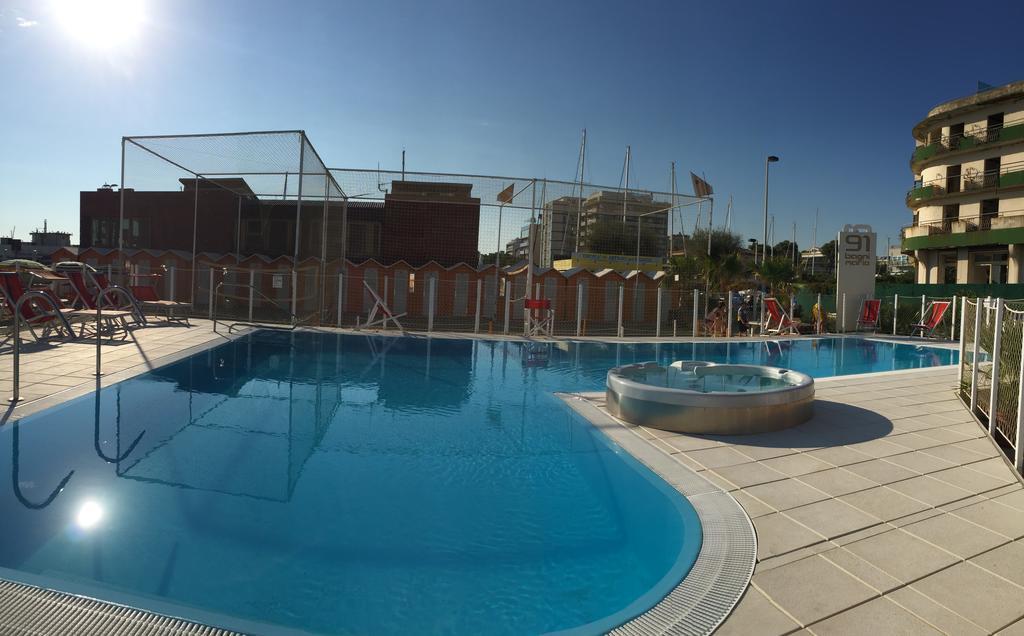 Hotel Mehari Riccione Zewnętrze zdjęcie
