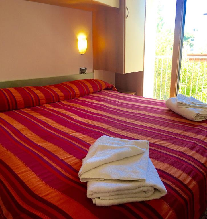Hotel Mehari Riccione Pokój zdjęcie
